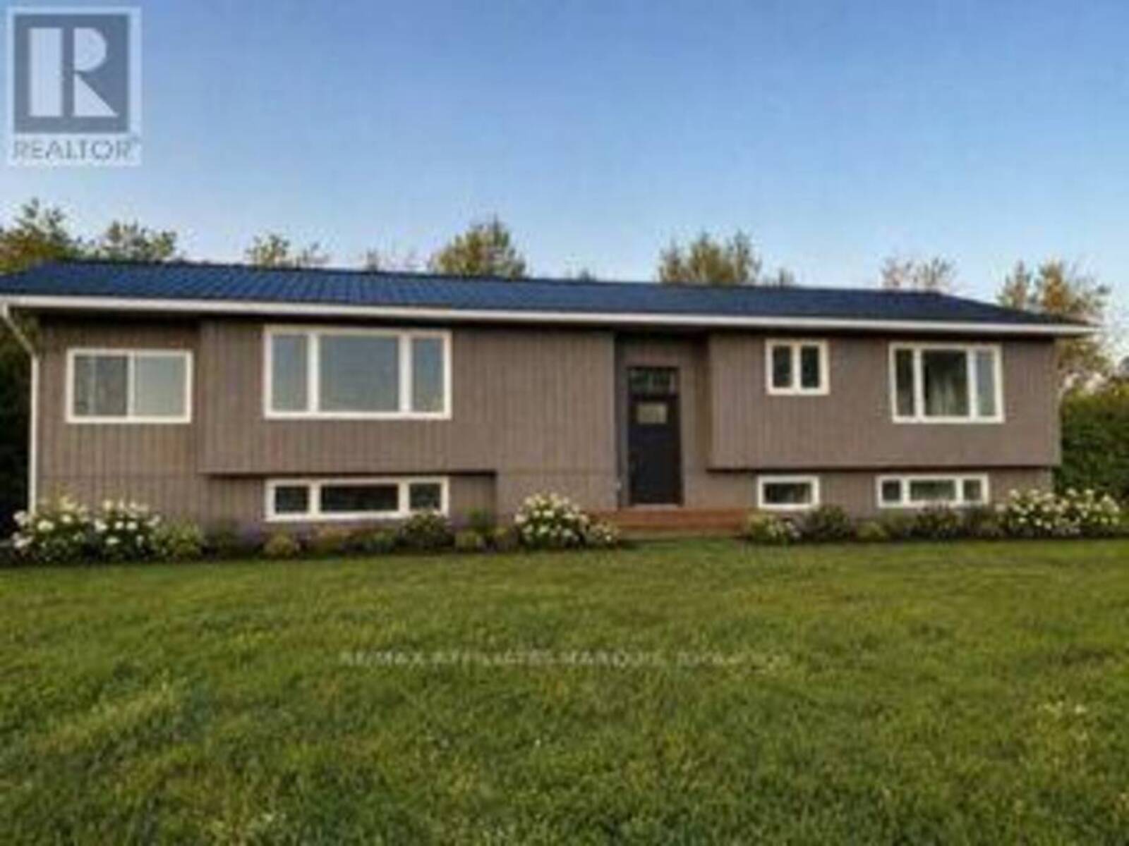 92 CONCESSION STREET, Westport, Ontario K0G 1X0