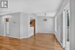 82 WHALINGS CIRCLE | Ottawa Ontario | Slide Image Eleven
