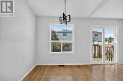 82 WHALINGS CIRCLE | Ottawa Ontario | Slide Image Twelve