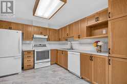 82 WHALINGS CIRCLE | Ottawa Ontario | Slide Image Seventeen