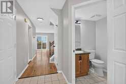 82 WHALINGS CIRCLE | Ottawa Ontario | Slide Image Four