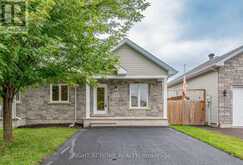441 DENIS STREET | Alfred and Plantagenet Ontario | Slide Image One