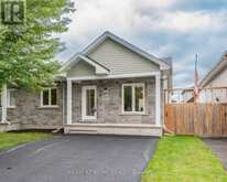 441 DENIS STREET | Alfred and Plantagenet Ontario | Slide Image Two
