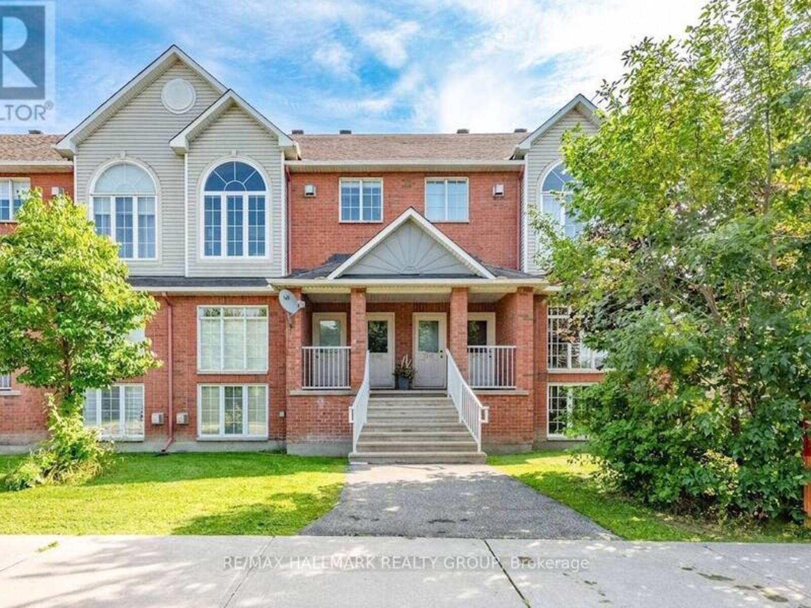 1715 BLOHM DRIVE, Ottawa, Ontario K1G 6N6