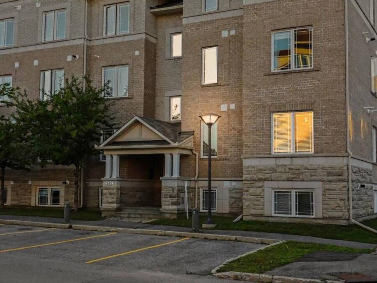 UNIT 7 - 385 PASEO PRIVATE, Ottawa, Ontario K2G 4N7