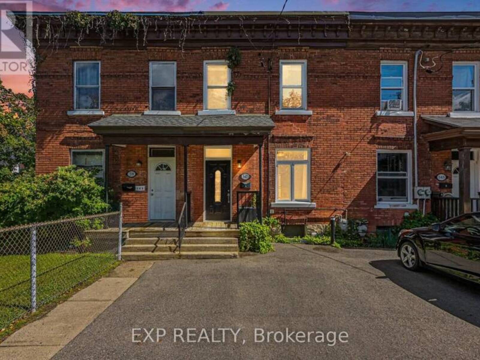541 BAY STREET, Ottawa, Ontario K1R 6B6