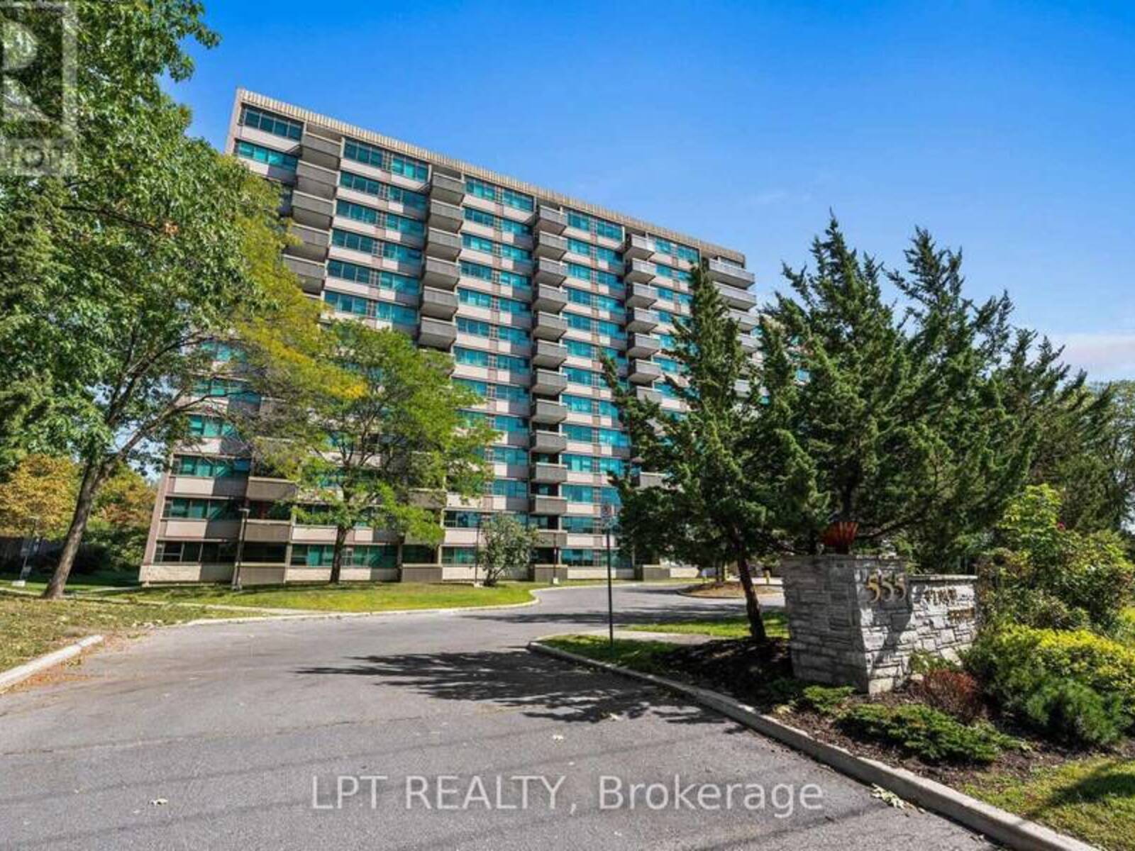 PH5 - 555 BRITTANY DRIVE, Ottawa, Ontario K1K 4C5