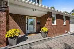 109 INNISKILLIN DRIVE | Ottawa Ontario | Slide Image Three