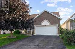 95 LLOYDALEX CRESCENT | Ottawa Ontario | Slide Image Two