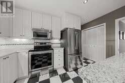 899 DRESDEN CRESCENT | Ottawa Ontario | Slide Image Sixteen