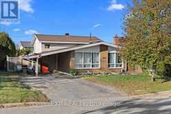 2670 STONE CRESCENT N | Ottawa Ontario | Slide Image One