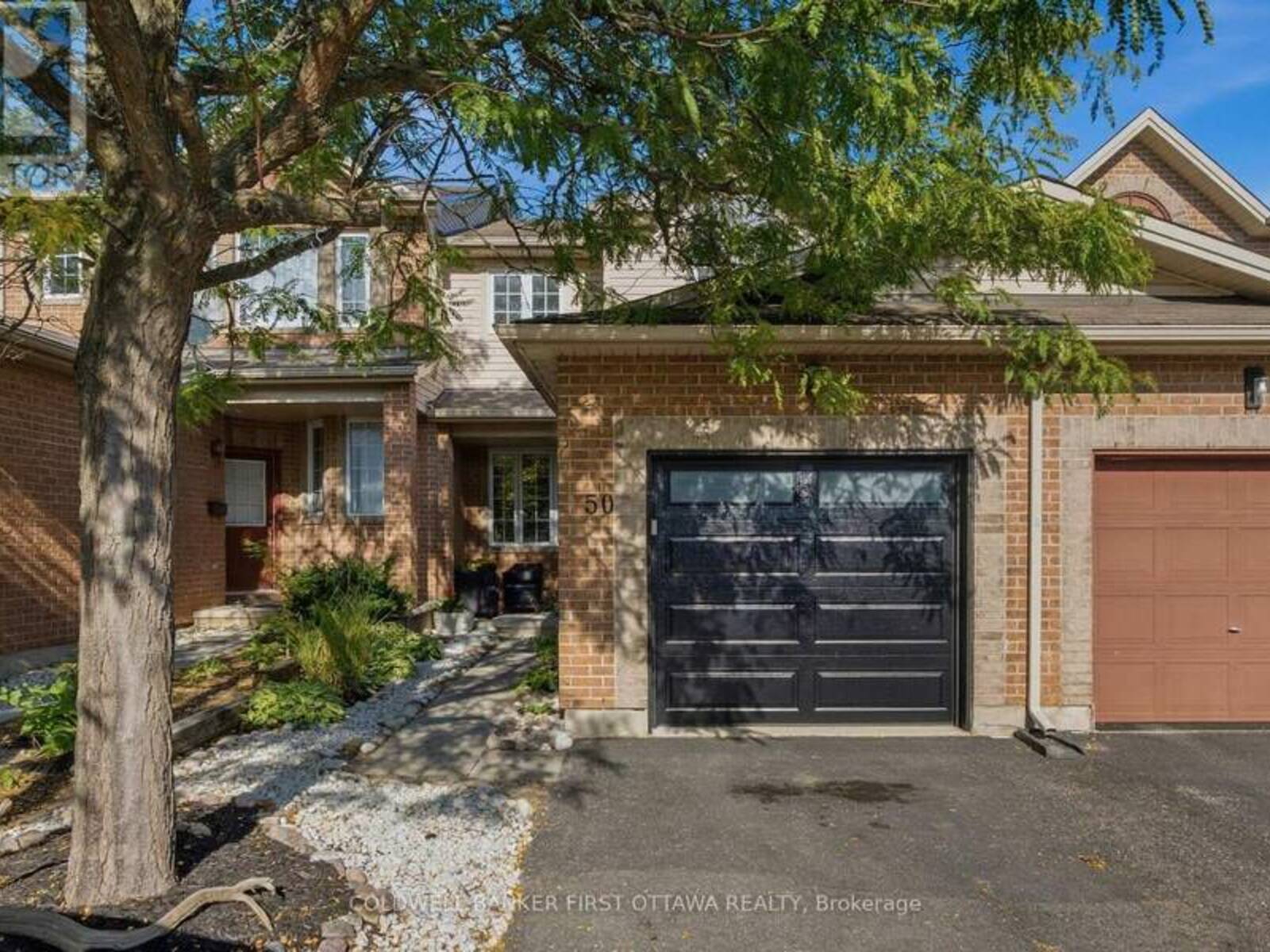 50 CARGROVE PRIVATE, Ottawa, Ontario K1K 4Y6