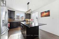 358 MEADOWBREEZE DRIVE | Ottawa Ontario | Slide Image Eleven