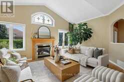 5 GOLDORA PRIVATE | Ottawa Ontario | Slide Image Nine