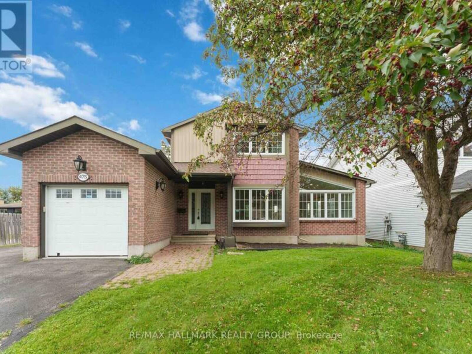 475 DUVERNAY DRIVE, Ottawa, Ontario K1E 2N7