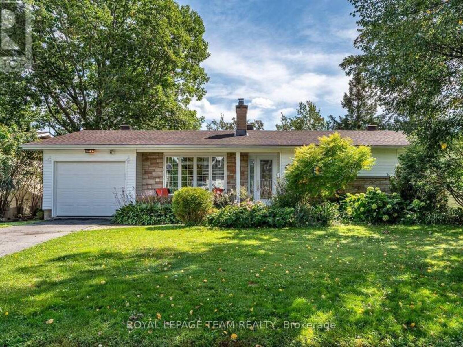 1840 APPLEFORD STREET, Ottawa, Ontario K1J 6T4
