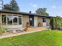 1213 MCWATTERS ROAD Ottawa Ontario, K2C 3E7