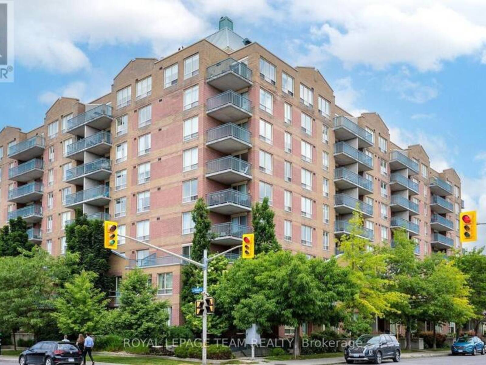 416 - 45 HOLLAND AVENUE, Ottawa, Ontario K1Y 4S3