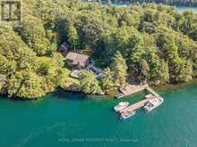 26 WALLACE ISLAND | Leeds and the Thousand Islands Ontario | Slide Image Two