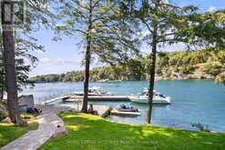 26 WALLACE ISLAND | Leeds and the Thousand Islands Ontario | Slide Image Five