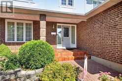 1104 GRENON AVENUE | Ottawa Ontario | Slide Image Three