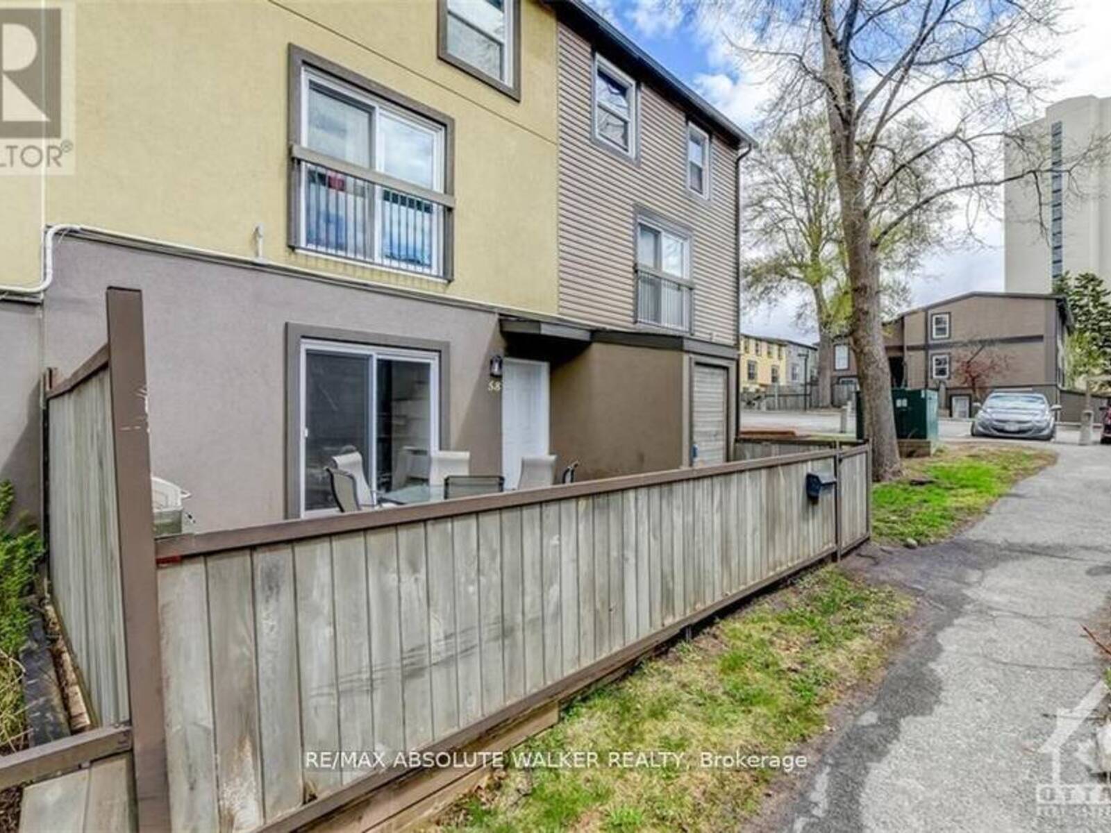 58 - 1250 MCWATTERS ROAD, Ottawa, Ontario K2C 3P5