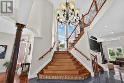 62 TRADEWINDS DRIVE | Ottawa Ontario | Slide Image Eight