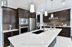 504 BRECCIA HEIGHTS | Ottawa Ontario | Slide Image Eighteen
