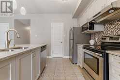 B - 40 TAYSIDE PRIVATE | Ottawa Ontario | Slide Image Fifteen