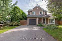 163 TWEED CRESCENT | Russell Ontario | Slide Image Two
