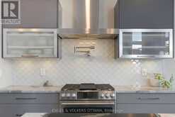 640 MEADOWRIDGE CIRCLE | Ottawa Ontario | Slide Image Twelve