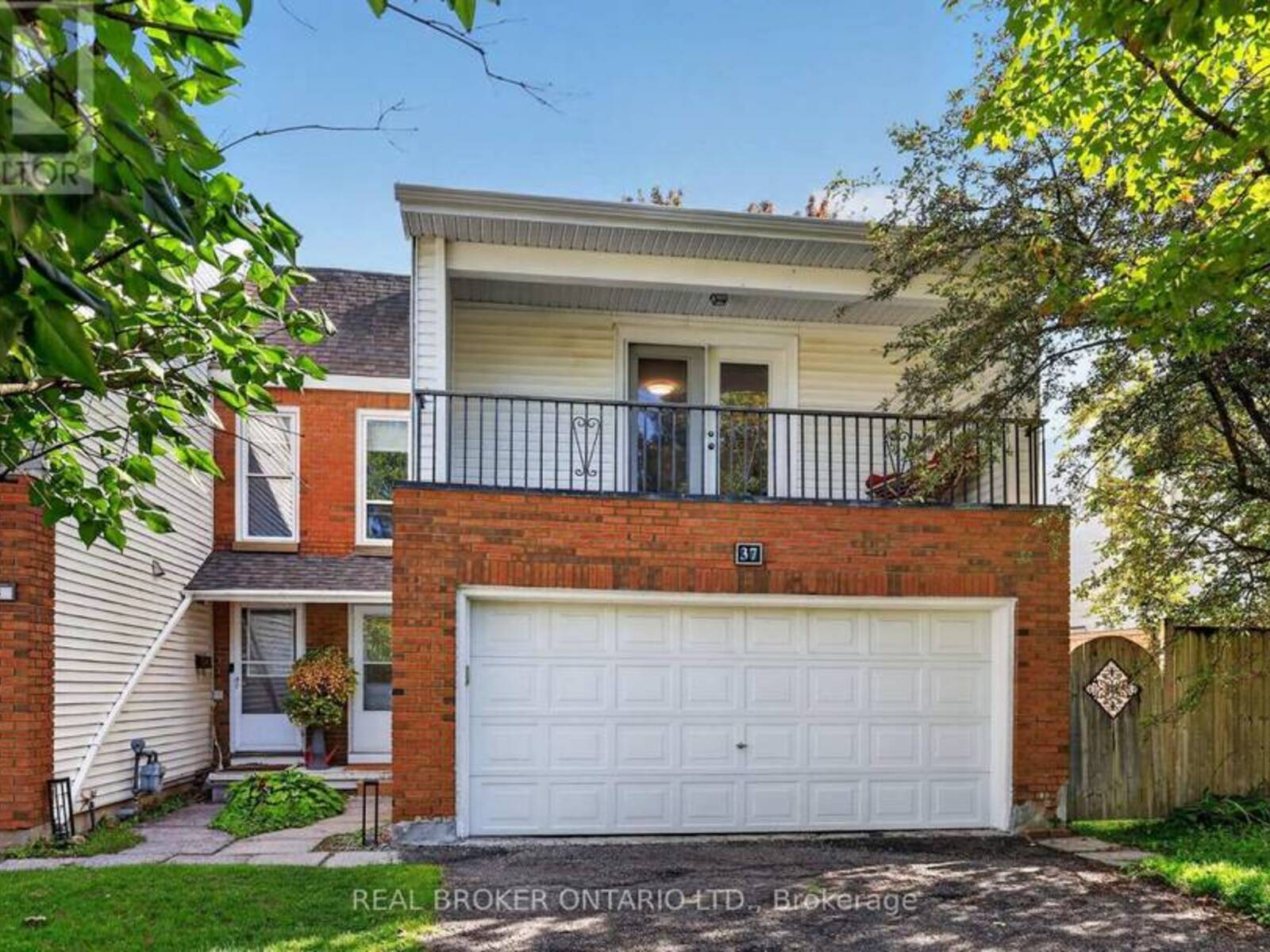 37 JANSEN ROAD, Ottawa, Ontario K2H 5W6