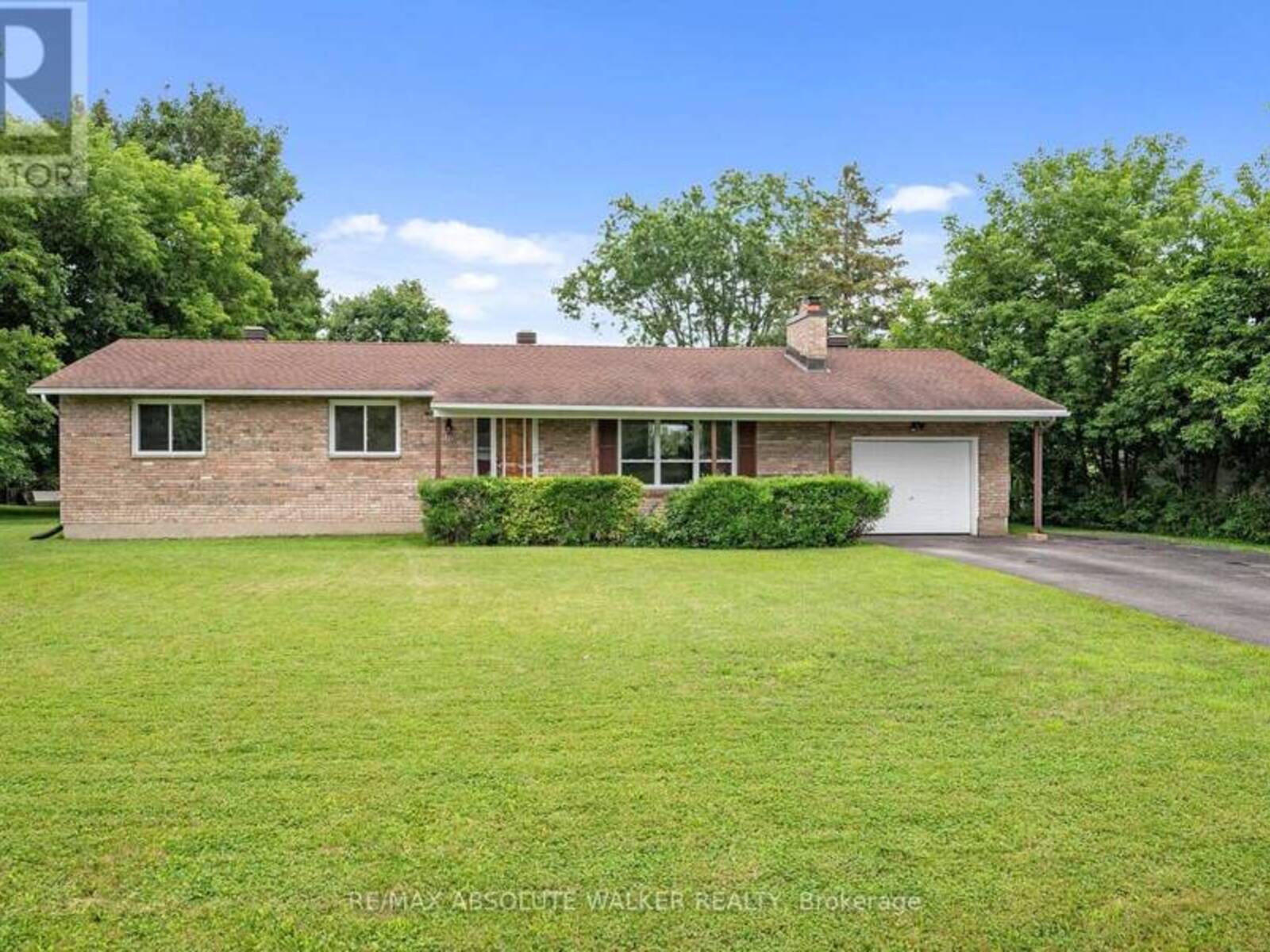 1447 STAGECOACH ROAD, Ottawa, Ontario K4P 1G4