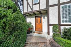 509 ISLAND PARK DRIVE | Ottawa Ontario | Slide Image Three