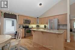 8 FIELDCREST AVENUE | Ottawa Ontario | Slide Image Fourteen