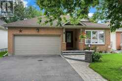 8 FIELDCREST AVENUE | Ottawa Ontario | Slide Image One
