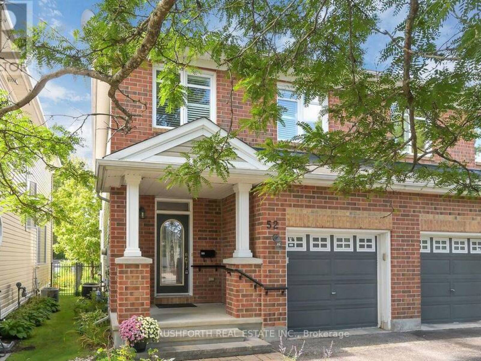 52 STEDMAN STREET, Ottawa, Ontario K1T 4G5