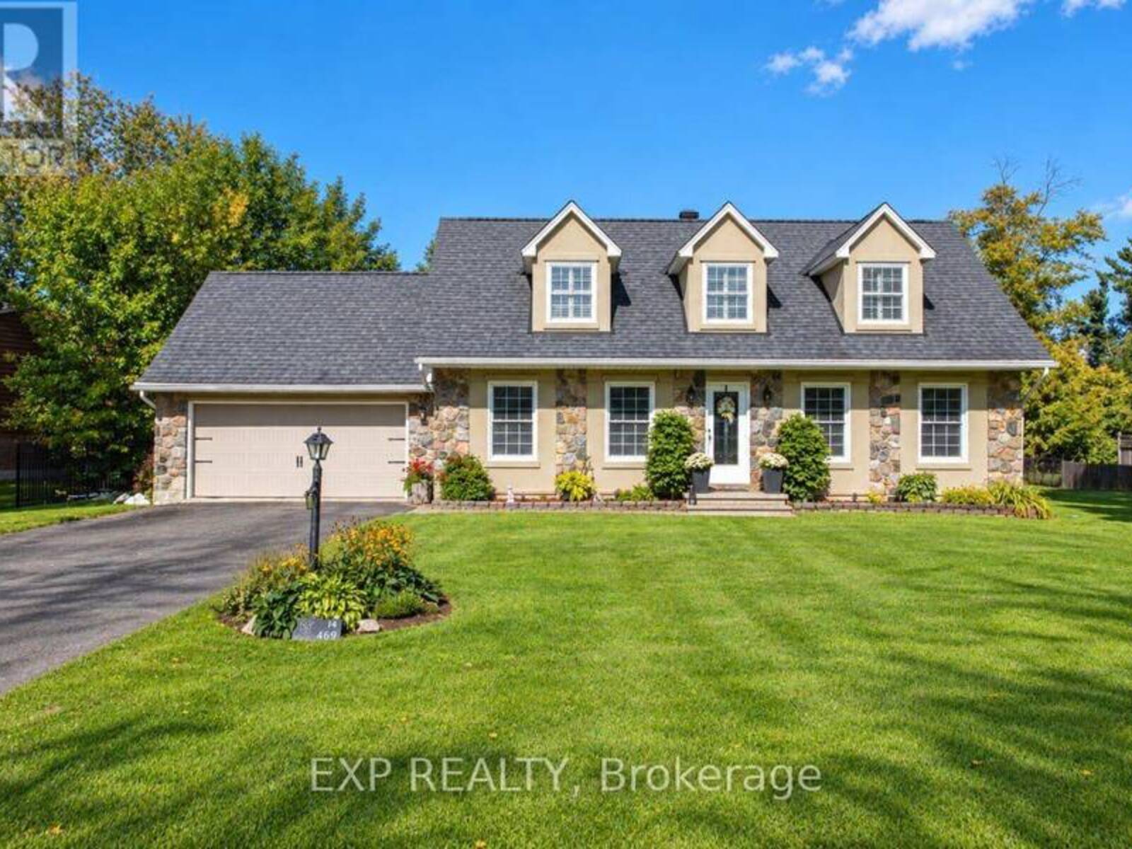 1221 FAIRWAY DRIVE, Ottawa, Ontario K4M 1B3