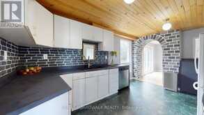 94 QUABBIN ROAD | Mallorytown Ontario | Slide Image Nine