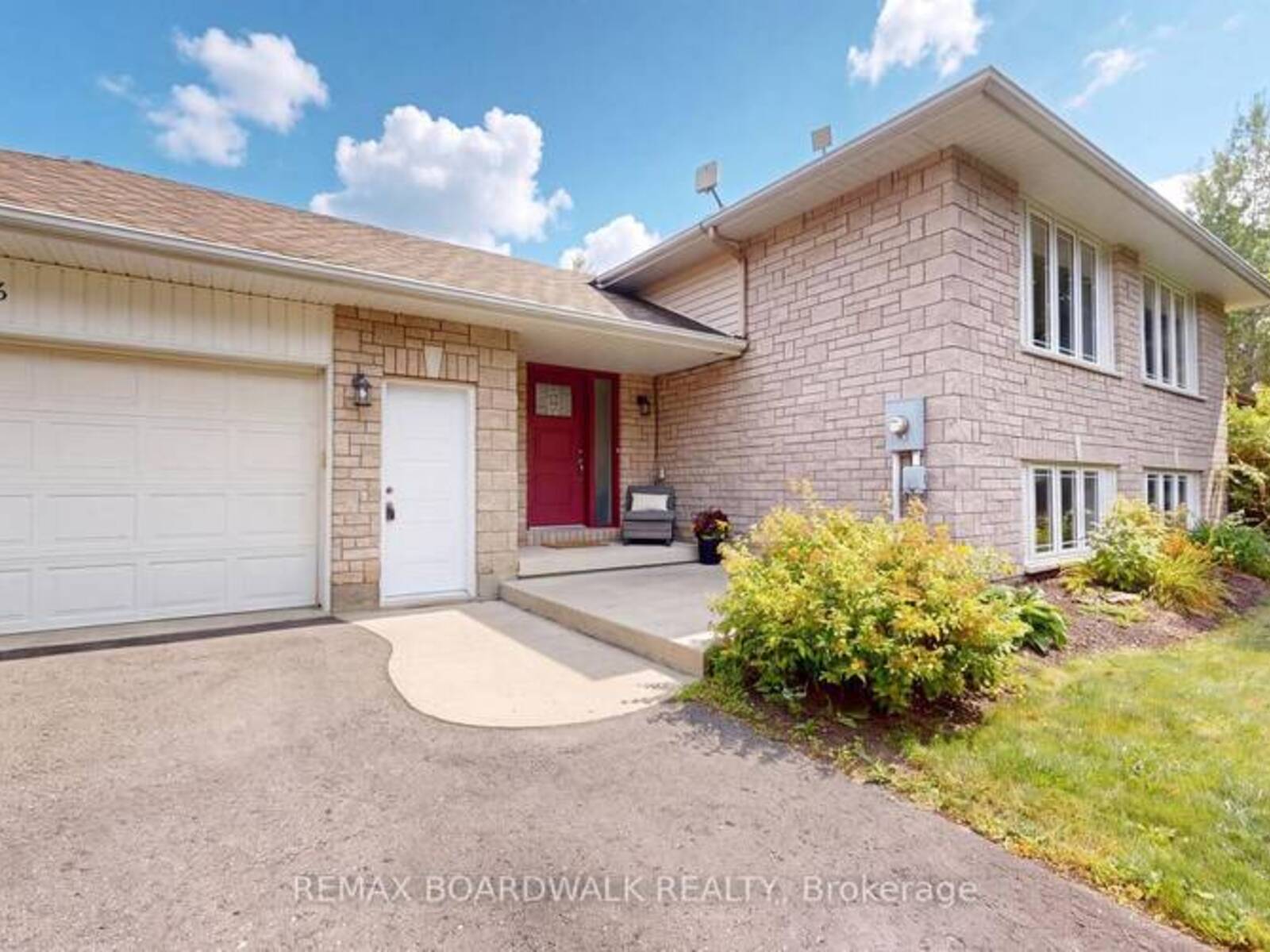 1276 LORI ELIZABETH STREET, Winchester, Ontario K0C 2K0