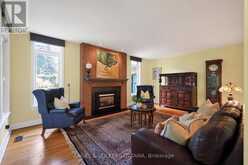 13 CHINOOK CRESCENT | Ottawa Ontario | Slide Image Sixteen