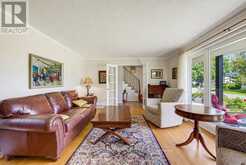39 WELKIN CRESCENT | Ottawa Ontario | Slide Image Nine