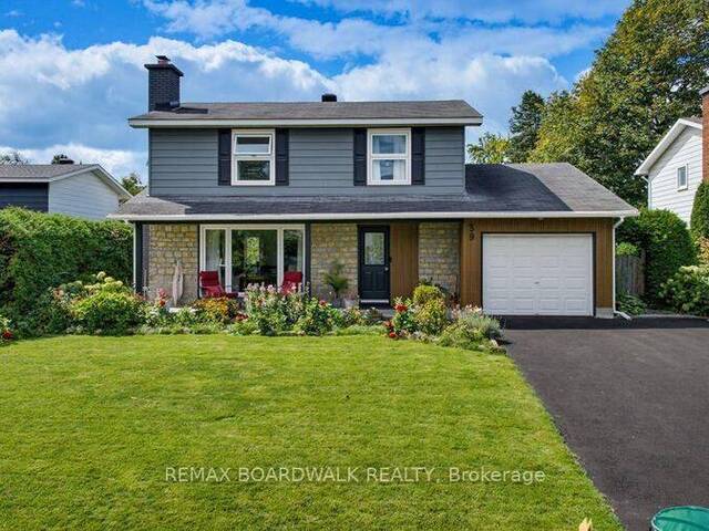 39 WELKIN CRESCENT Ottawa Ontario, K2E 5M4 - 4 Bedrooms Home For Sale