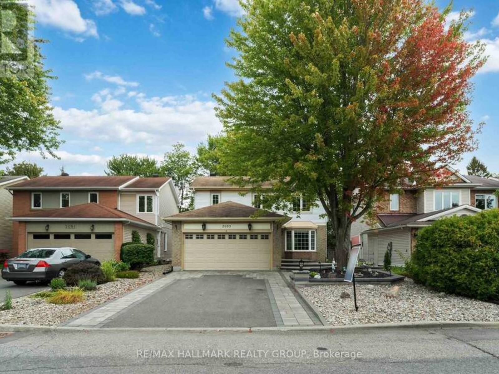 2053 ROLLING BROOK DRIVE, Ottawa, Ontario K1W 1C9