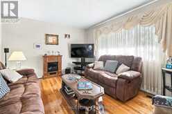 2587 ROMAN AVENUE | Ottawa Ontario | Slide Image Five