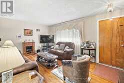 2587 ROMAN AVENUE | Ottawa Ontario | Slide Image Six