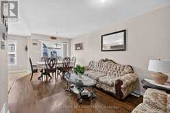 343 ROLLING MEADOW CRESCENT | Ottawa Ontario | Slide Image Nine