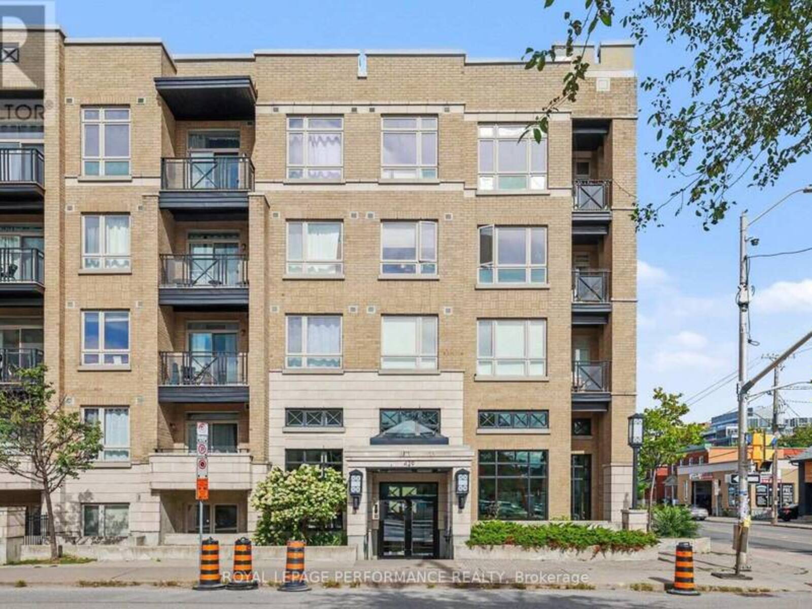 417 - 429 KENT STREET, Ottawa, Ontario K2P 1B5
