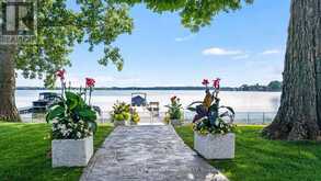 987 1000 ISLANDS PARKWAY | Leeds and the Thousand Islands Ontario | Slide Image Two