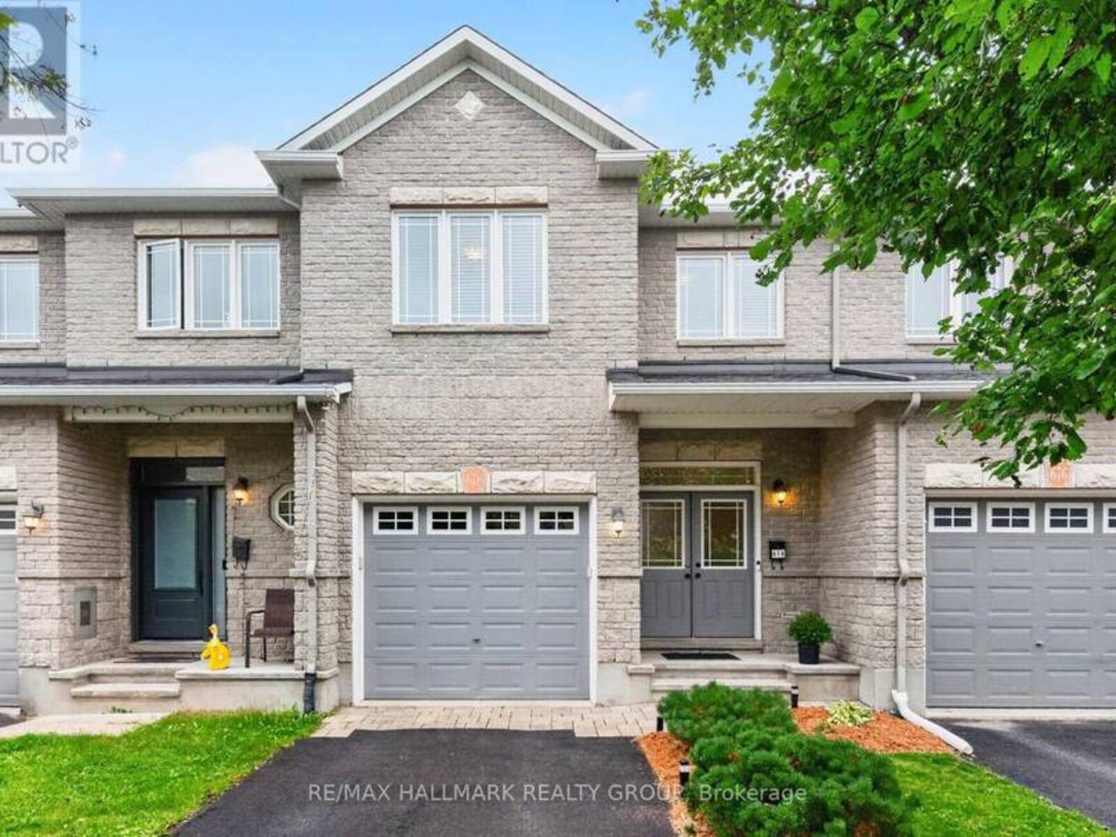 678 PERCIFOR WAY, Ottawa, Ontario K1W 0E2